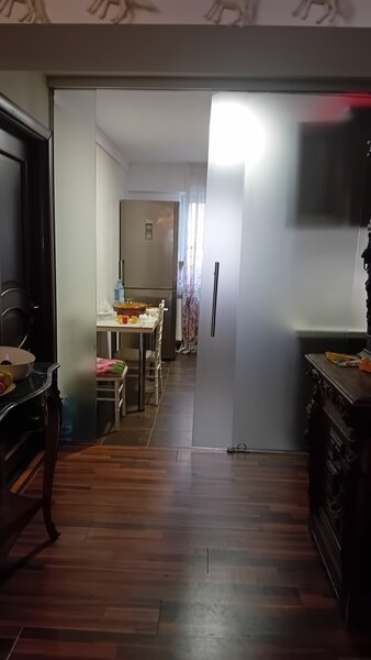 Splaiul Unirii 9, intre Sect.3 si Popesti Leordeni